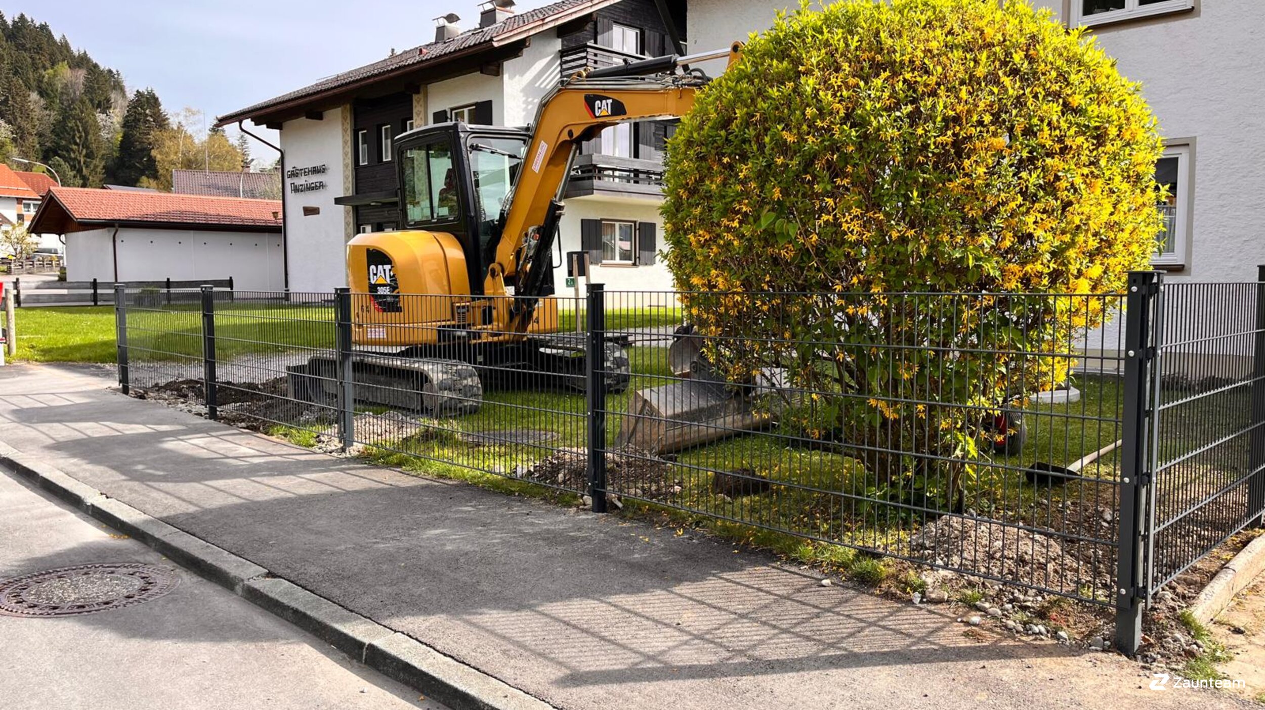 Doppelstabmattenzaun aus dem 2024 in 87545 Burgberg Deutschland von Zaunteam Allgäu.