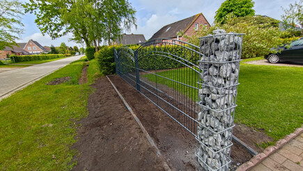 Clôture décorativue de 2024 à 26624 Südbrookmerland Allemagne de Zaunteam Ostfriesland.